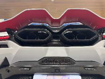 LAMBORGHINI REVUELTO 2025 Image 26
