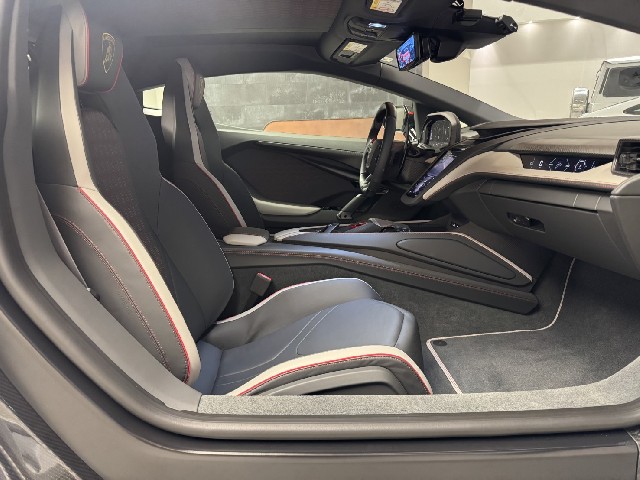LAMBORGHINI REVUELTO 2025 Image 47