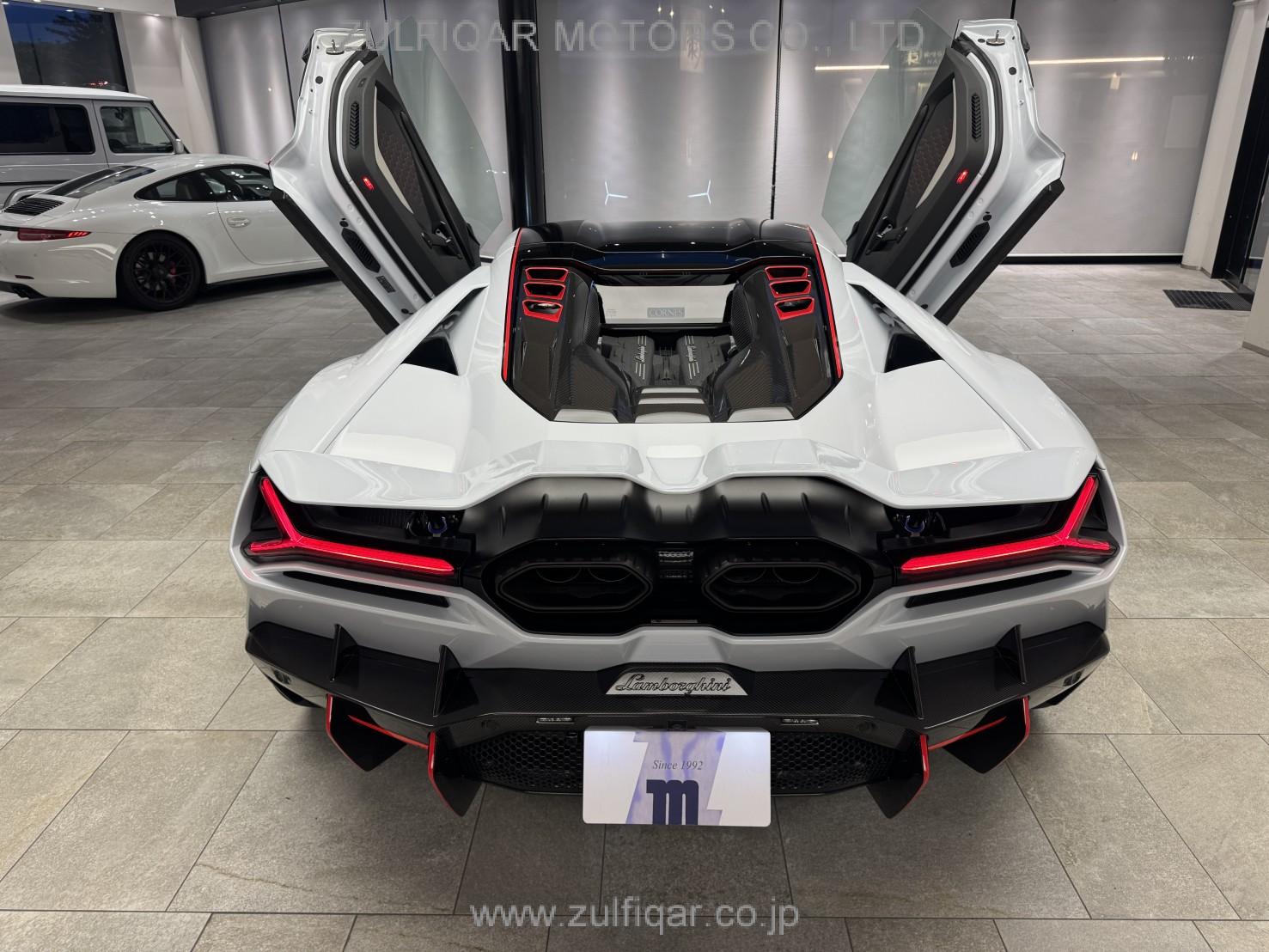 LAMBORGHINI REVUELTO 2025 Image 6