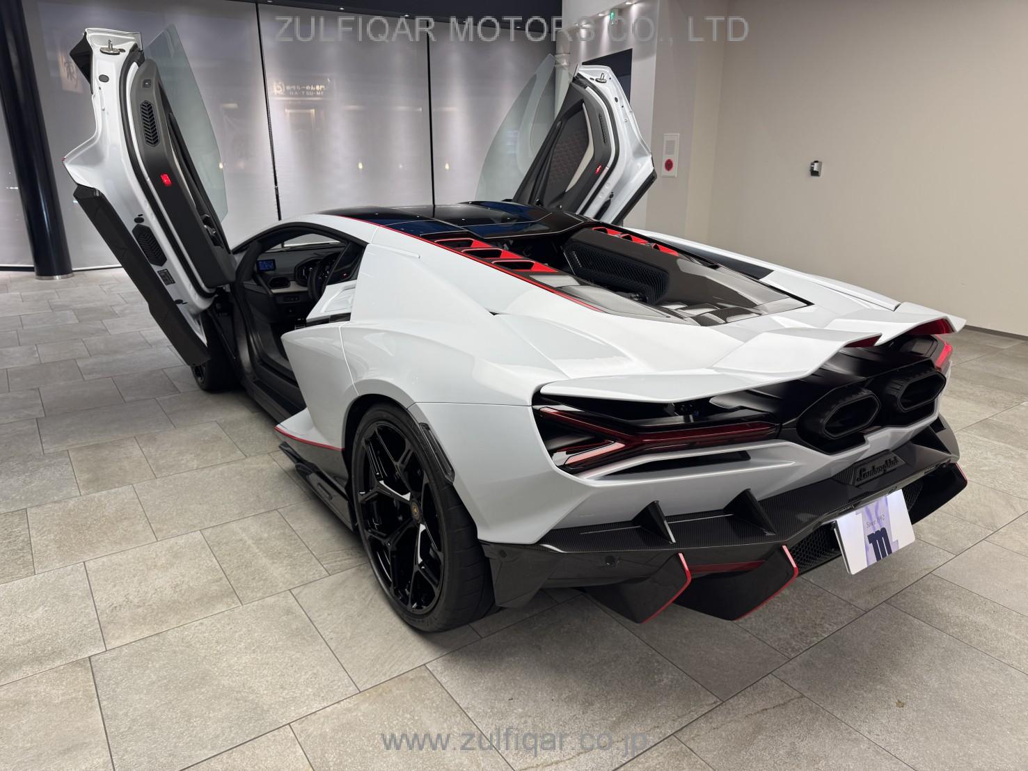 LAMBORGHINI REVUELTO 2025 Image 7