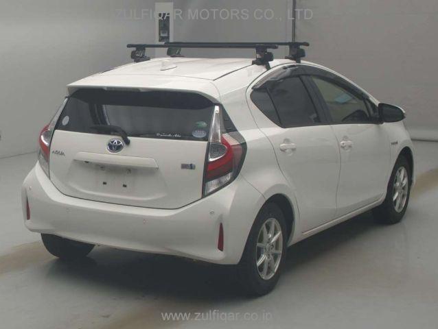 TOYOTA AQUA 2019 Image 2