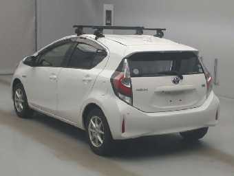 TOYOTA AQUA 2019 Image 4