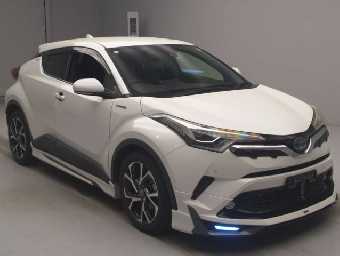 TOYOTA C-HR 2018 Image 3