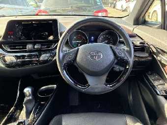 TOYOTA C-HR 2018 Image 6