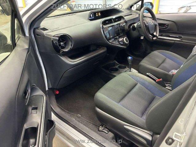 TOYOTA AQUA 2021 Image 9