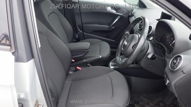 AUDI A1 2013 Image 9
