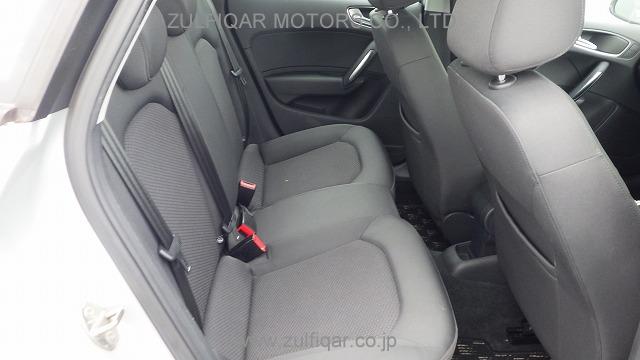 AUDI A1 2013 Image 10