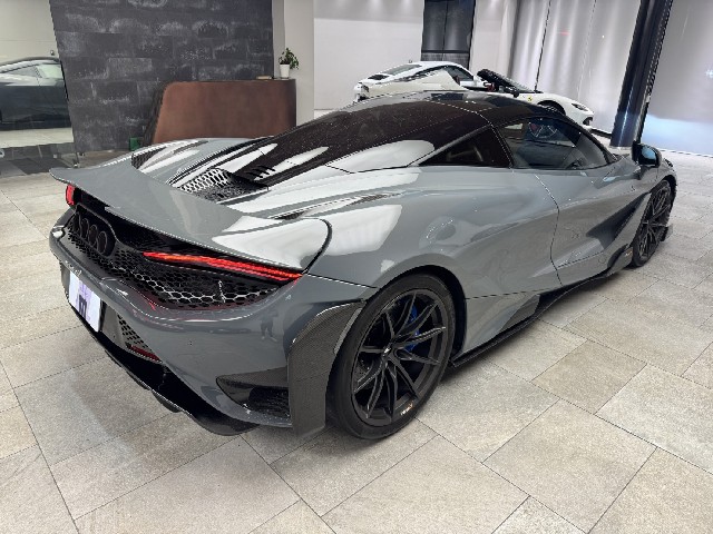 MCLAREN 765LT 2021 Image 19