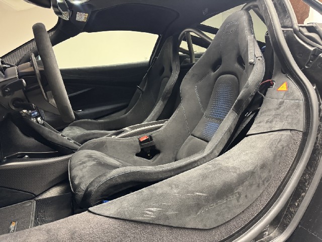 MCLAREN 765LT 2021 Image 25