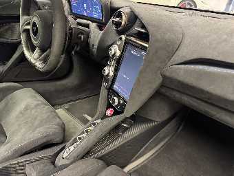 MCLAREN 765LT 2021 Image 26