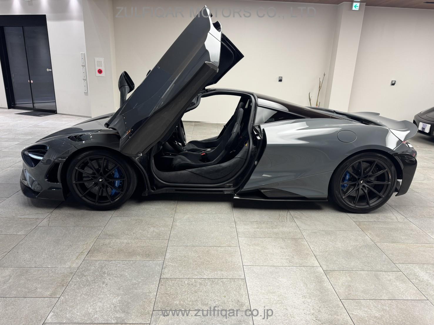 MCLAREN 765LT 2021 Image 8