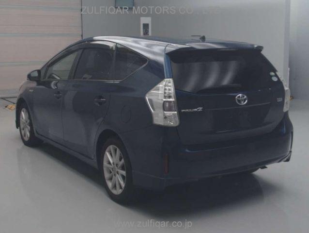 TOYOTA PRIUS ALPHA 2014 Image 4