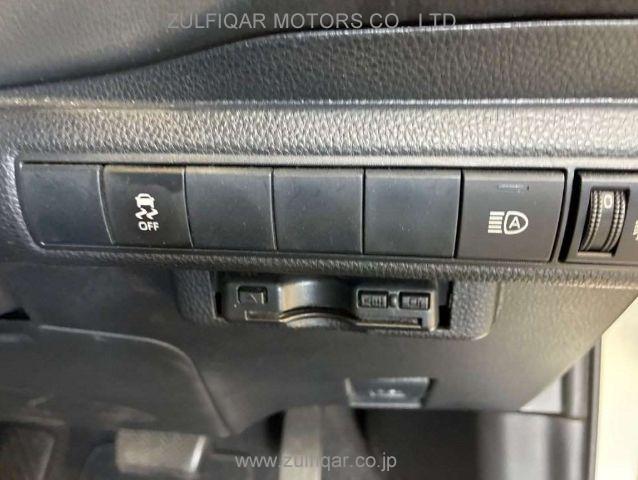 TOYOTA COROLLA TOURING 2021 Image 9
