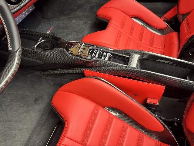 FERRARI SF90 STRADALE 2023 Image 64