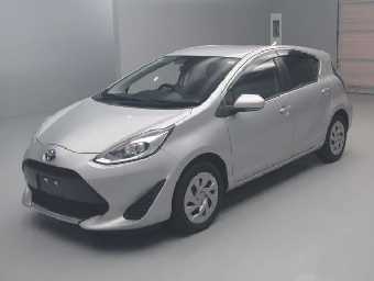 TOYOTA AQUA 2021 Image 1