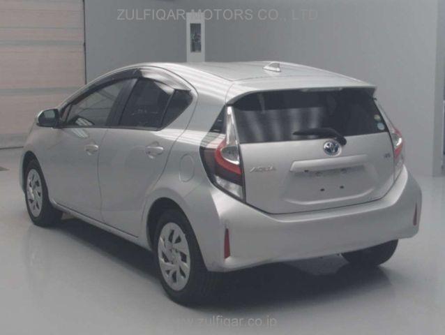 TOYOTA AQUA 2021 Image 4