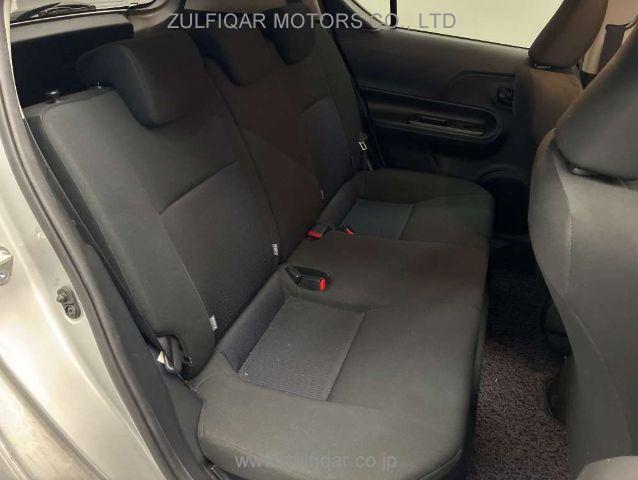 TOYOTA AQUA 2021 Image 8