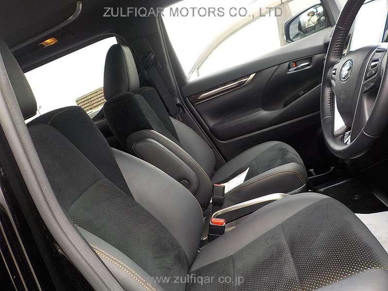 TOYOTA ALPHARD 2021 Image 9