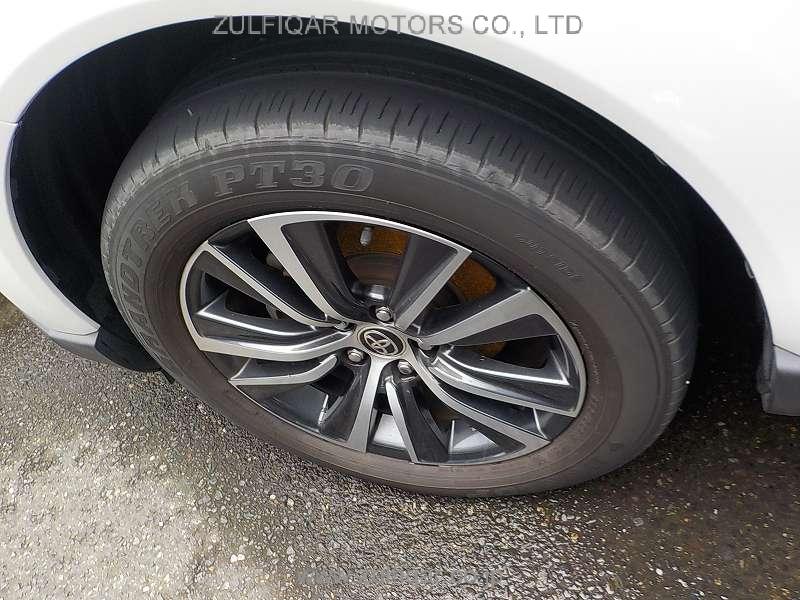 TOYOTA HARRIER 2022 Image 12