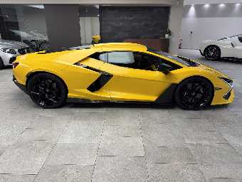 LAMBORGHINI REVUELTO 2024 Image 12