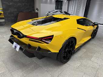 LAMBORGHINI REVUELTO 2024 Image 13