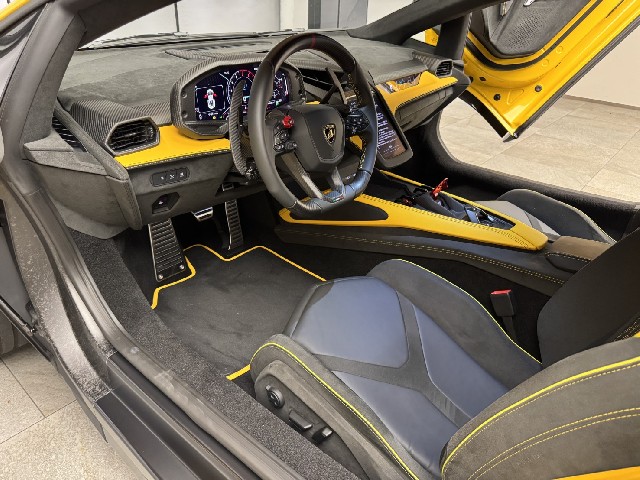 LAMBORGHINI REVUELTO 2024 Image 24