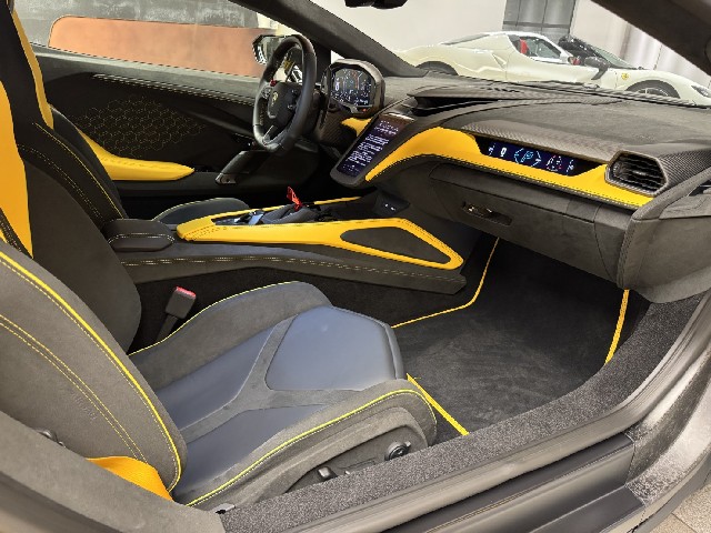 LAMBORGHINI REVUELTO 2024 Image 26