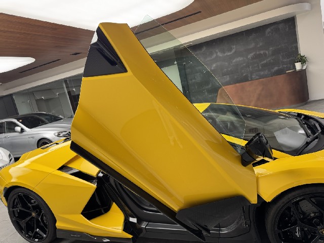 LAMBORGHINI REVUELTO 2024 Image 29