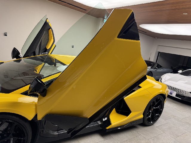 LAMBORGHINI REVUELTO 2024 Image 30