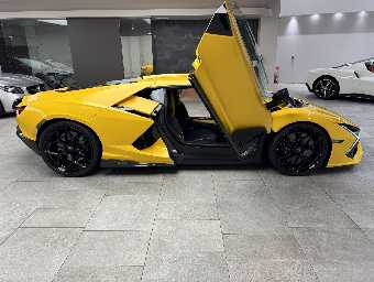 LAMBORGHINI REVUELTO 2024 Image 4