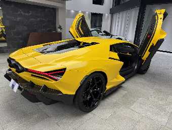 LAMBORGHINI REVUELTO 2024 Image 5