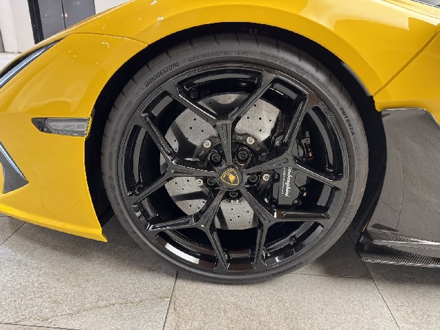 LAMBORGHINI REVUELTO 2024 Image 42