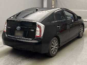 TOYOTA PRIUS 2014 Image 2