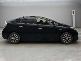TOYOTA PRIUS 2014 Image 6