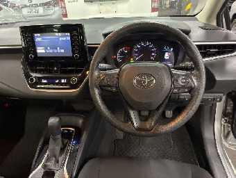 TOYOTA COROLLA TOURING 2021 Image 9