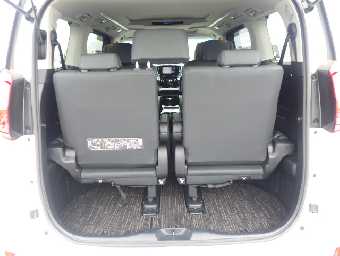 TOYOTA ALPHARD 2023 Image 10