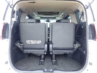TOYOTA ALPHARD 2023 Image 9