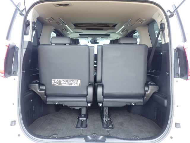 TOYOTA ALPHARD 2023 Image 24