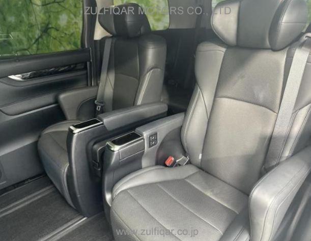 TOYOTA ALPHARD 2023 Image 8