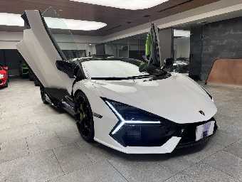 LAMBORGHINI REVUELTO 2025 Image 3