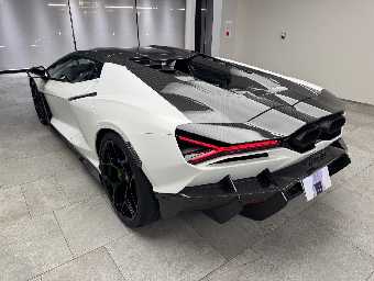 LAMBORGHINI REVUELTO 2025 Image 15