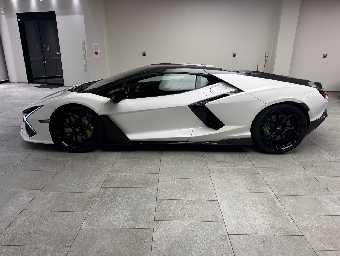 LAMBORGHINI REVUELTO 2025 Image 16