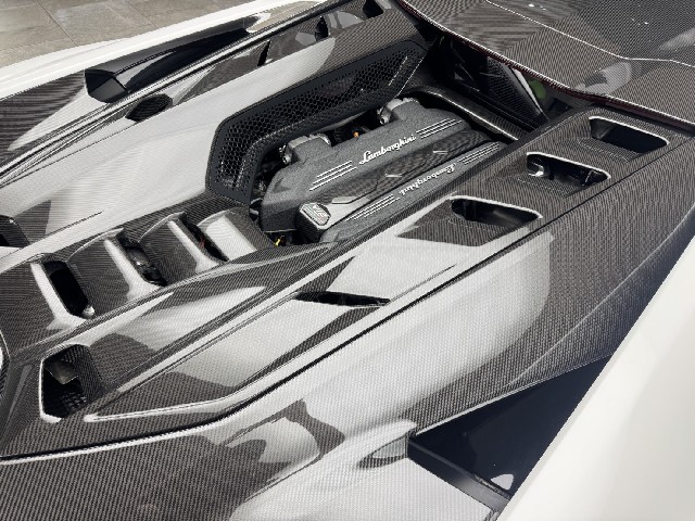 LAMBORGHINI REVUELTO 2025 Image 48