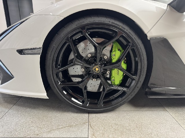 LAMBORGHINI REVUELTO 2025 Image 54