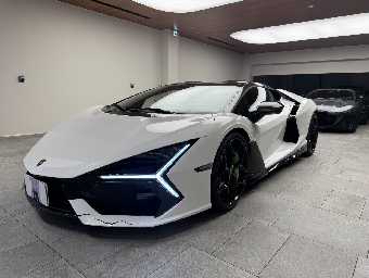 LAMBORGHINI REVUELTO 2025 Image 9