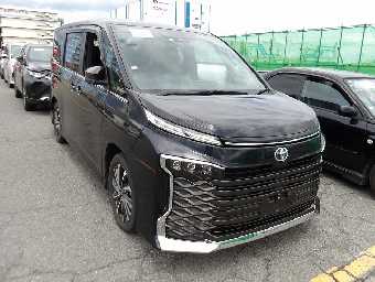 TOYOTA VOXY 2022 Image 1