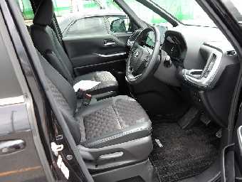 TOYOTA VOXY 2022 Image 12