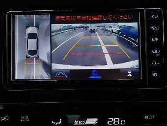 TOYOTA PRIUS PHV 2021 Image 9