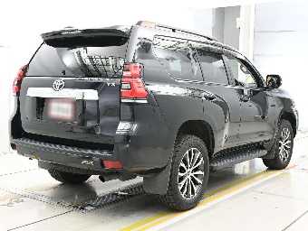 TOYOTA PRADO 2021 Image 2
