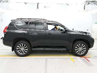 TOYOTA PRADO 2021 Image 3